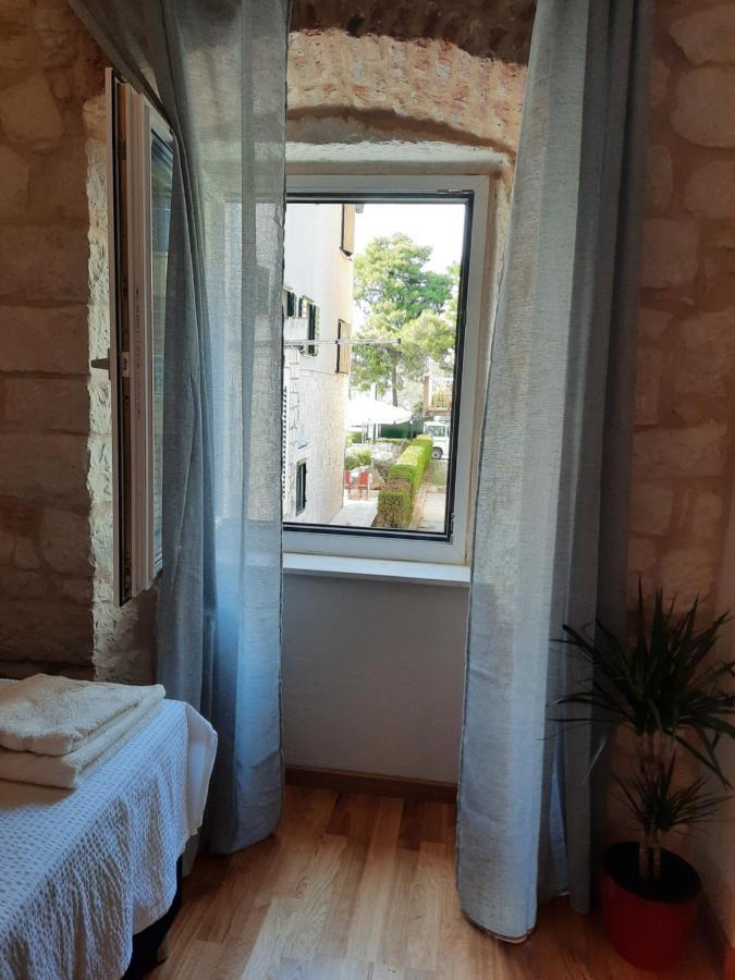Room No3 Трогір Екстер'єр фото